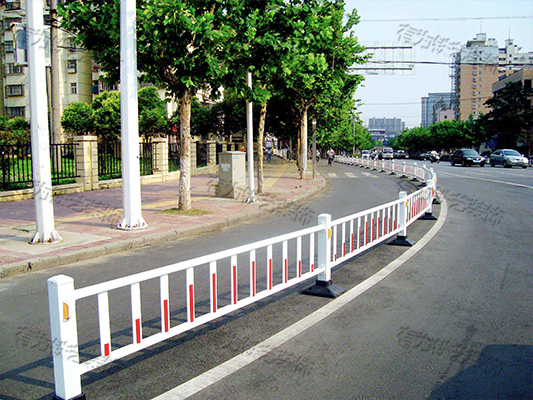 聊城道路防护栏杆